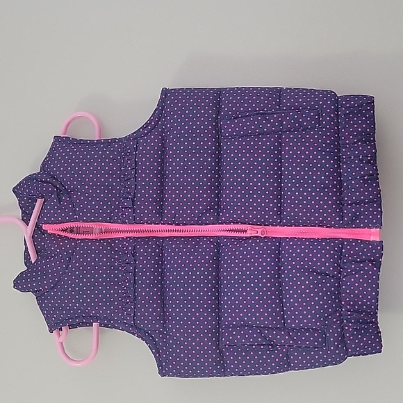 Oshkosh vest - Picture 1 of 2